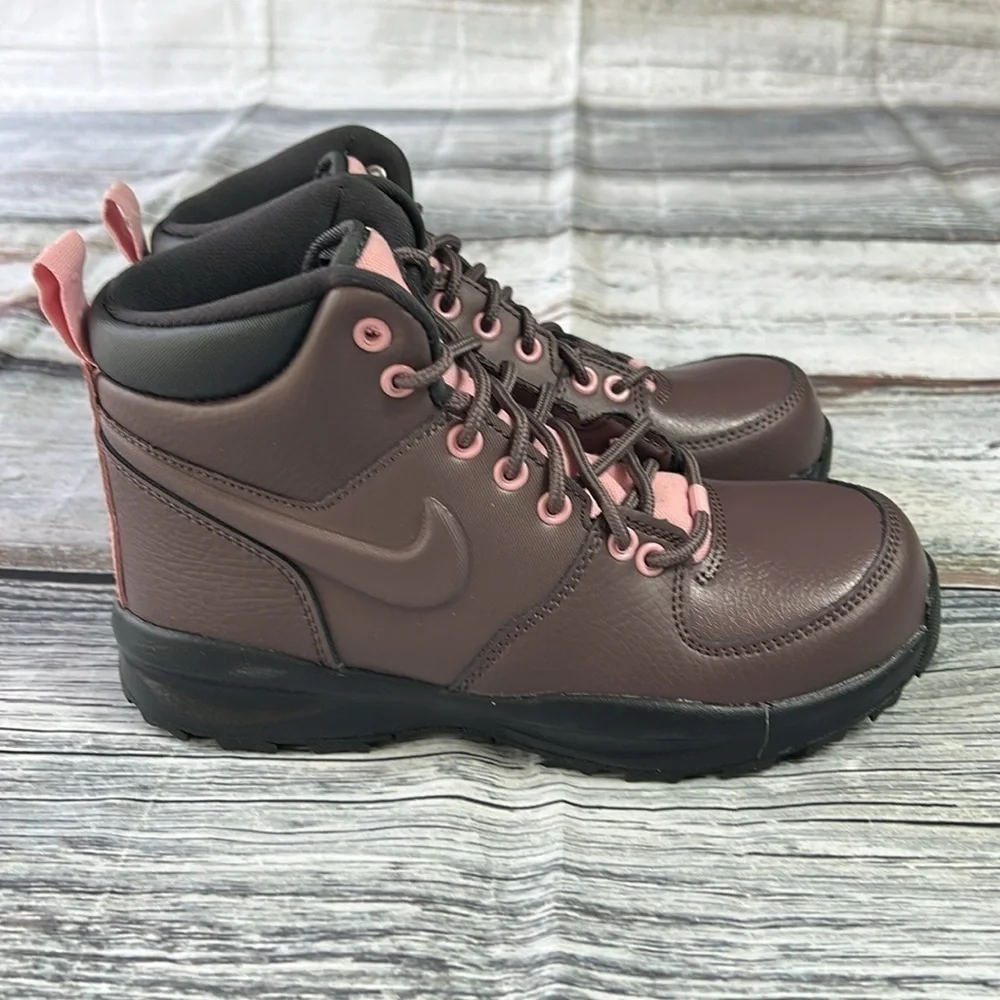 Nike Manoa LTR Violet Ore/Violet Ore Size 4y (GS)